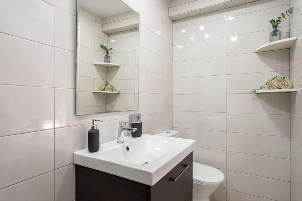 El Patio De Schulz Apartment Gijon Luaran gambar